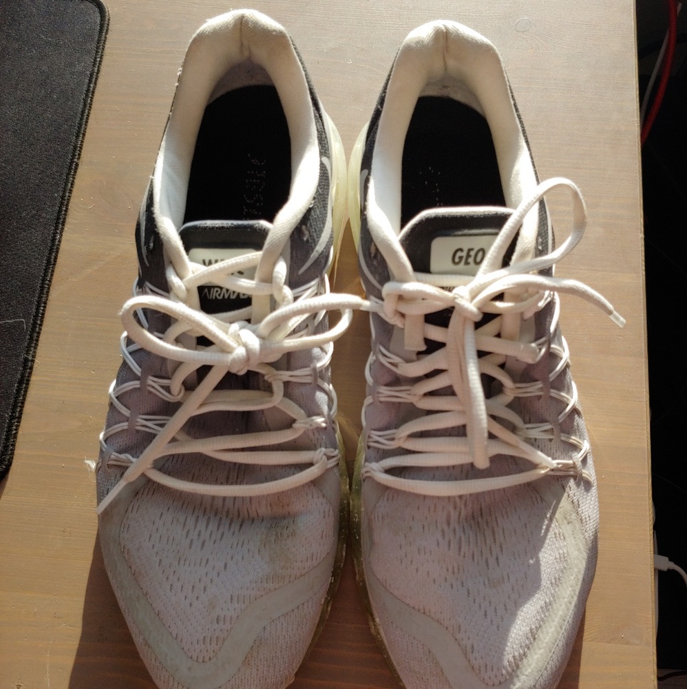 Nike Air Max men's size 9.5